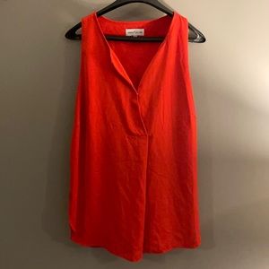 Gibson & Latimer Red Sleeveless Tunic Top